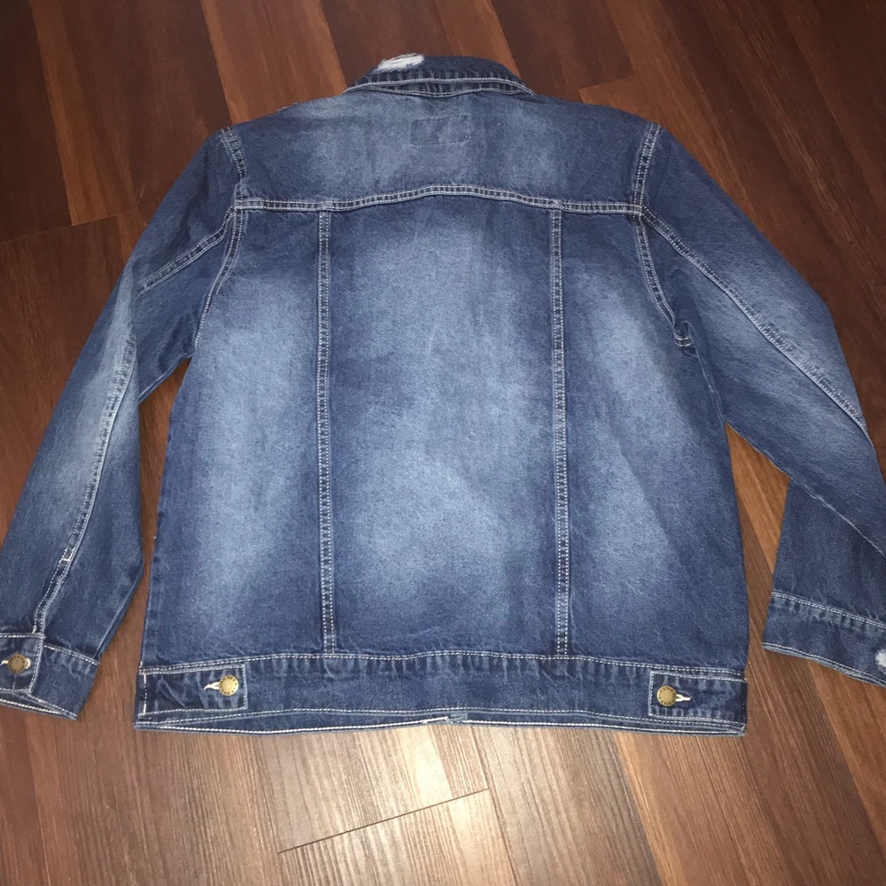 Red Star Denim Distressed Jean Jacket NWT - Picture 2 of 4